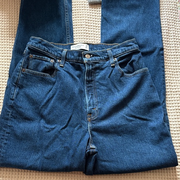 Abercrombie & Fitch Dark Blue Women Jeans - Picture 4 of 4